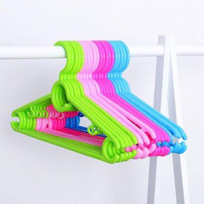 China Multifunctional plastic hanger household wardrobe commodity store display multi-hook adult plastic thickened hanger wholesale for sale