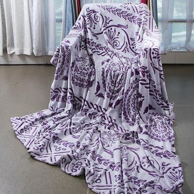 China New Custom Folded Back Flannel Print Nap Sofa Blanket Kids Air Conditioning Travel Blanket Blanket for sale