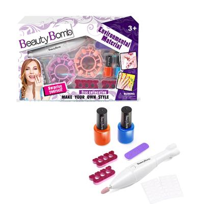 China Portable DIY Art Color Kids Pretend To Play Girl Toy Manicure Beauty Set With Electric Polish Sharpener for sale