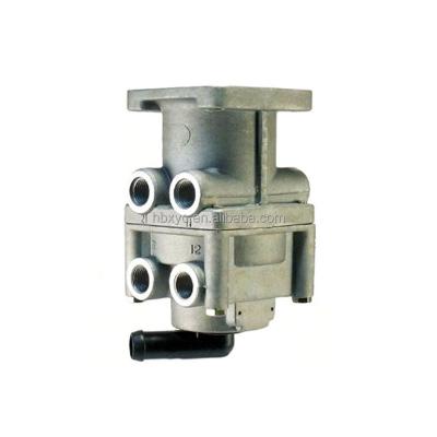 China European Truck Truck Parts Foot Brake Valve 1023275000 4613230400 For RVI 24817040 5000249536 for sale