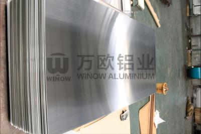 Chine Plat en aluminium adapté aux besoins du client de feuille de longueur pour la décoration d'intérieur et extérieure à vendre