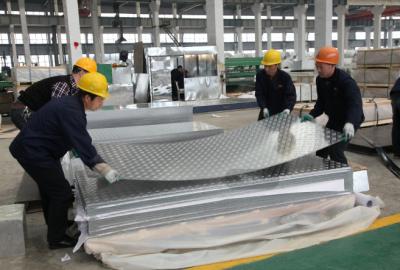 Chine Chaud/a laminé à froid le plat en aluminium de diamant avec la résistance aux intempéries élevée à vendre