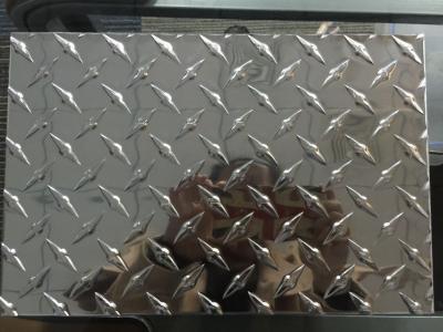 China Customized Diamond Aluminum Sheet Industrial Aluminum Checkered Plate For Boat Lift for sale