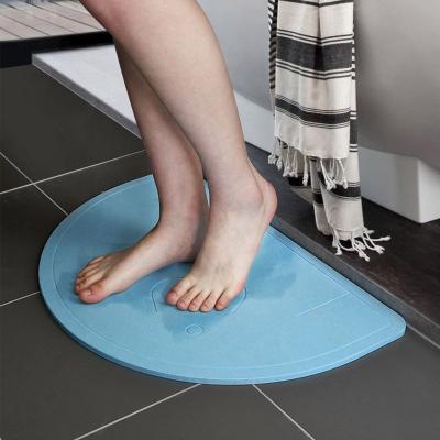 China Sustainable Wholesale Environmental Diatomite Round Shape Custom Made Bath Mat Half for sale