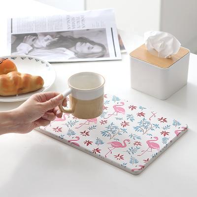 China Sustainable Home New Fashion Natural Diatomite Flamingo Printed Absorbent Dish Drying Mat for sale