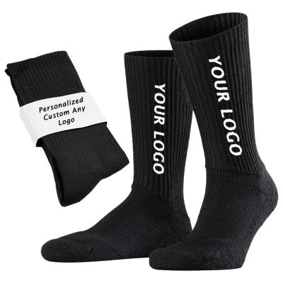 China URON QUICK DRY Custom Cotton Socks For Men Custom Fashionable Black White Socks Crew Designer Mens Socks for sale