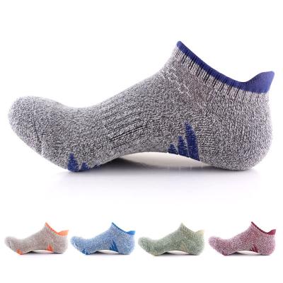 China Wholesale Custom Breathable Thick Winter Sports Short Ankle Socks Padded Custom Basketball Sports Socks For Men for sale