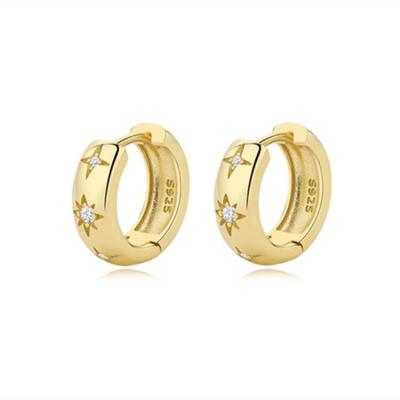 China High Quallity Chunky 18k Gold Vermeil CZ Diamond Huggie Hoop 925 Sterling Silver Earrings For Women for sale