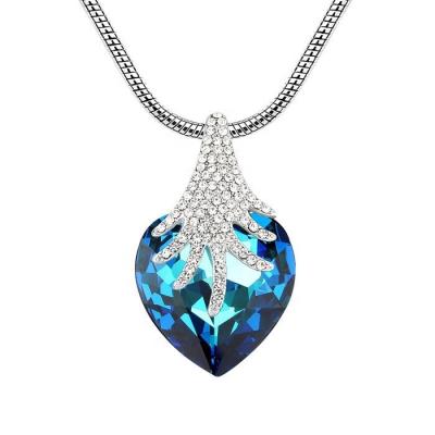 China Tarnish Love Chain Crystal Pendant Necklaces For Women Heart Shaped Waist Free Snake Fashion Jewelry 2022 Big Forever for sale