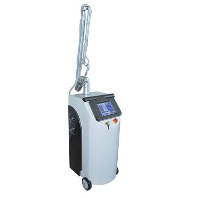 China Skin Rejuvenation 40w RF Excited Fractional CO2 Laser Cost Of Fractional CO2 Laser Treatment Machine for sale