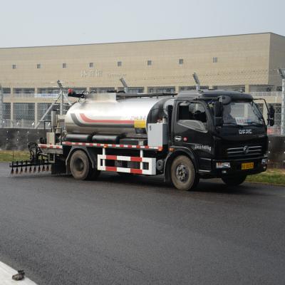 China Construction Material Stores Asphalt Road Spraying Automatic Asphalt Road Spraying Width 0-4M For Sale for sale