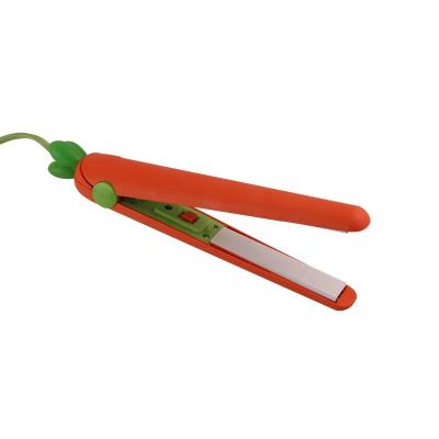 China Mini Cute Electric Hair Straightener Splint Portable Hotel Carrot Blows Cut Hair Styling Tools for sale