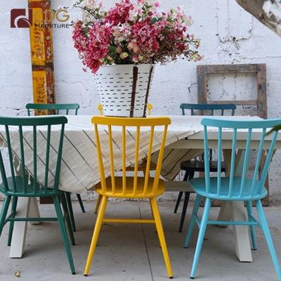 China Comfortable Modern Outdoor Patio Table And Chair Metal Restaurant Garden Furniture Set for sale