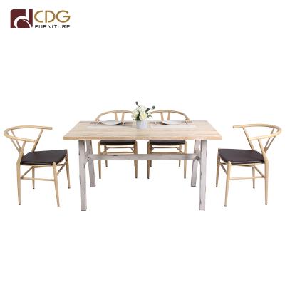 China Morden Modern Design Vintage Restaurant Wooden Table Metal Chairs Restaurant Furniture for sale