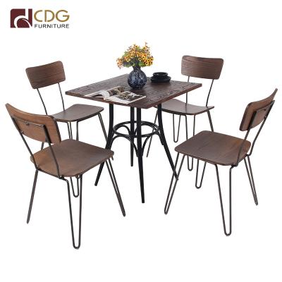 China Comfortable Restaurant Dining Hairpin Chairs Cafe Furniture Vintage Metal Wood Chair for sale