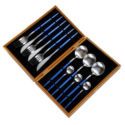 China 12 Pieces Reusable Portuguese Gold Plated Dinnerware Set Disposable Steak Knife Dinnerware Set Gold Gift Set for sale