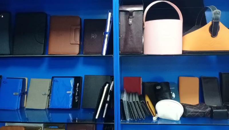 Verified China supplier - Dongguan Qishi Haiyang Leather Goods Facotry