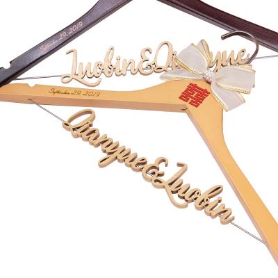 China Custom Made Custom Wedding Hanger With Double Happiness Bride Name And Wedding Date JJ046 for sale