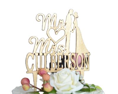 China Custom Personalizable Wedding Supplies, Wedding Cake Topper with Bride and Groom Name, Wedding Decorations for sale