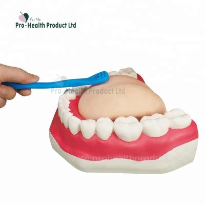 China Wholesale Household TPR Health Care Oral Plastic Products Tongue Cleaner Scraper for sale