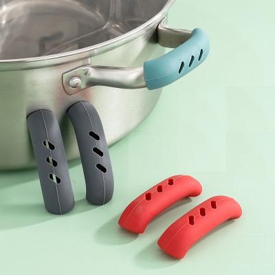 China Sustainable Kitchen Supplies Silicone High Temperature Heat Insulation Removable Pot Handle Cover for sale