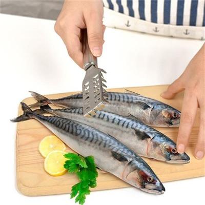 China Multi Sustainable Functional Vegetable Peeler Kitchen Utensils Instrument Stainless Steel Fish Scale Leveler for sale