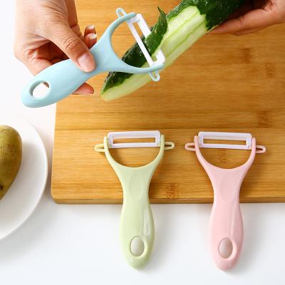 China 2021 Sustainable Hot Selling Kitchen PP Grab Ceramic Blade Multi Function Fruit Vegetable Peeler for sale