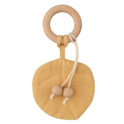 China Toy Organic Baby Product BPA Baby Teething Toy Cotton Sheets Teethers Soft Beech Wood Teether Organic Product for sale