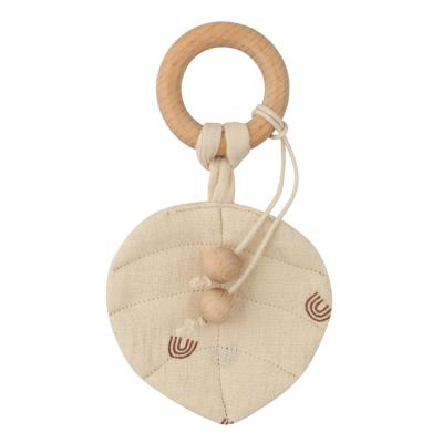 China Toy Organic Baby Product BPA Baby Teething Toy Cotton Sheets Teethers Soft Beech Wood Teether Organic Product for sale