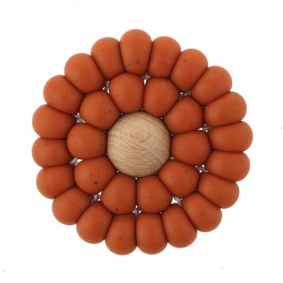 China BPA Free Professional Make Portable Baby Toys BPA Free Silicone Beads Beech Beads Be Baby Toy Teethers for sale