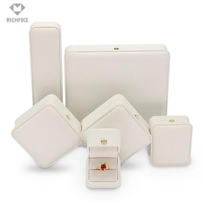 China Jewelery Packaging Richpack PU Jewelry Necklace Bracelet Ring Box Set Box For Luxury Leather Jewelry for sale