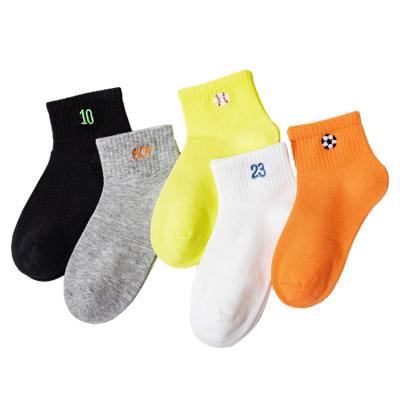 China Antibacterial High Quality Custom Made Soft Socks Boys Sock Embroidery Design Fashion Kids Breathable Comfortable Socks for sale