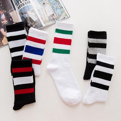 China Socks Manufacturer Custom Striped Men Sports Socks Antibacterial Crew Socks for sale