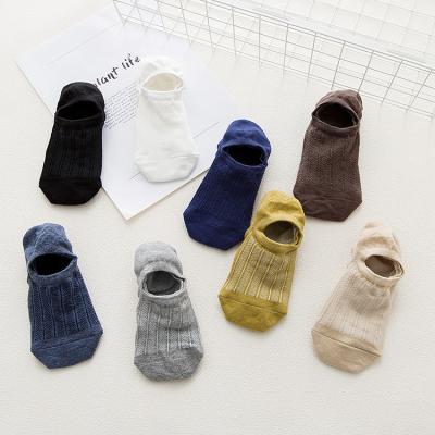 China Fashion Antibacterial High Quality Men's Casual Boat Socks Breathable Comfortable Cotton Low Cut Socks for sale