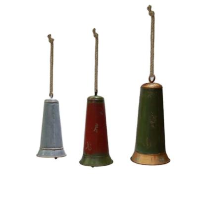 China Wrought Europe Decoration Cast Iron Hanging Bell For Sale for sale