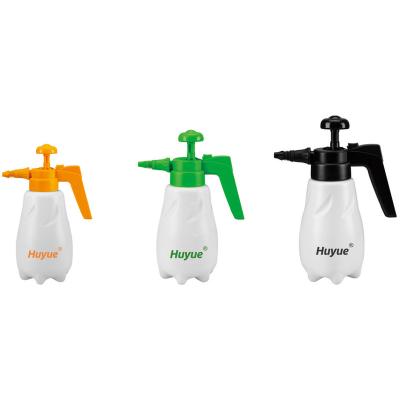 China High Efficient Custom Hand Pump 1L 1.5L 2L Garden Spray Plastic Bottle With Sprayer for sale