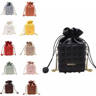 China Fashion Square Plaid Drawstring Bucket Bucket PU Leather Ladies Shoulder Handbags Small Clips Luxury Mini Box Shape Women Hand Bags for sale