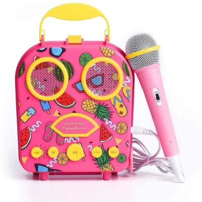 China Visual call mp3 player music speaker, microphone speaker, super cute mini kids bluethoot speaker with microphone for sale