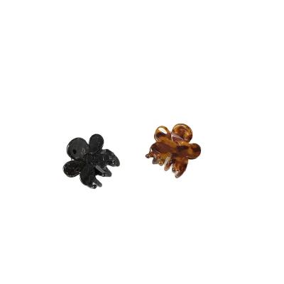 China Teenytiny Hair Accessories Summer Colors Shimmer Small Daisy Flower Clips Flower Claw Hair Clips for sale