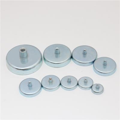 China High Quality Custom Industrial Magnet D32mm Ferrite Pot Magnet Holders With Internal M4 Screw Thread for sale