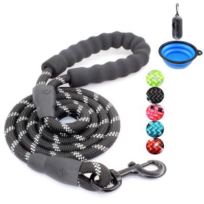 China HUANQI Stocked 5ft Large Strong Reflective Nylon Braided Rope Dog Elevating Leash With Collapsible Bowl And Pet Waste Bags for sale