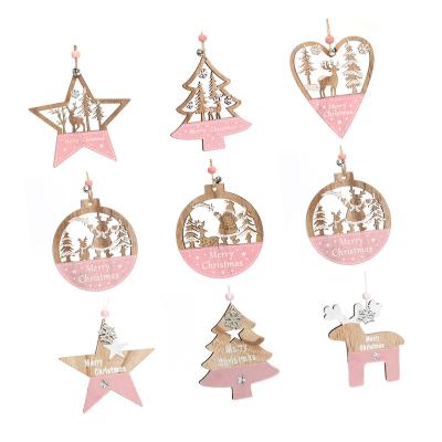 China Environmental Friendly Xmas Snowflakes Elk Wood Christmas Ornaments Wholesale Wood Deer Pendant With Christmas Tree Hanging Decorations for sale