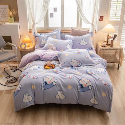 China 3pcs/4pcs Printing Polyester Fiber Folded Milky Fluffy Bedding Set For Winter Thicken Duvet Cover Set In Stock for sale