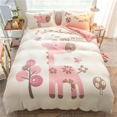 China 2020 New Collection Folded 9D Carving Design 3/4pcs Flannel Eco Soft Plush Panel Printing Large Bedding Set for sale