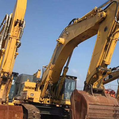 Κίνα εκσκαφέας χρησιμοποιείται komatsu PC850 εκσκαφέας αλλαγή πέτρας βραχίονα θρυμματισμού σφυρί Komatsu Excavator προς πώληση