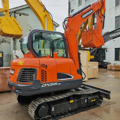 China Excavadora mini Doosan Dx55 de segunda mano Mini Excavadora Color original en venta