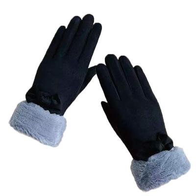 China Fall/Winter Windproof Ladies Riding Gloves Touch Screen Plus Velvet Padded Warm Suede Windproof And Antifreeze Gloves for sale