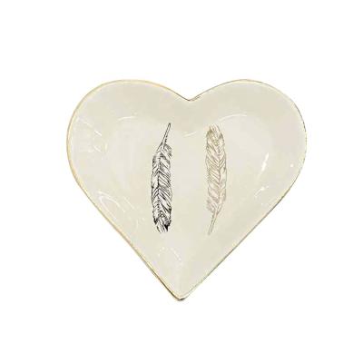 China Beautiful Sweet Heart Shape Trinket Dish/Gold Rim Heart Jewelry Trinket Tray Ceramic Trinket Dish/Feather Jewelry for sale