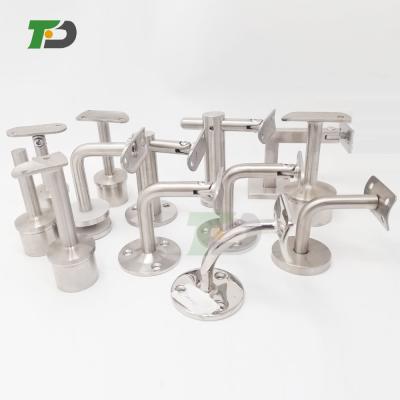 China No glass holes required. DF 304 Bracket 316 Glass Balustrade Bracket For Fencing for sale