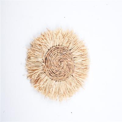 China Traditional creative handmade natural raffia grass home decoration for indoor wall decoration for sale